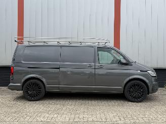 Volkswagen Transporter 2.0 TDI L2H3 30 AUTOMAAT picture 3