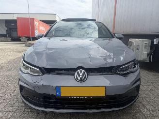 Volkswagen Golf 1.5 eTSI R Line PANO picture 6