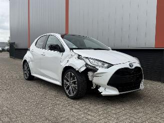 Auto incidentate Toyota Yaris 1.5 Hybrid glasdak automaat 2022/1