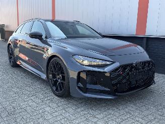 Vaurioauto  passenger cars Audi Rs5 Audi RS 5 Avant 2.9 e-hybrid 639pk quattro 2026/1
