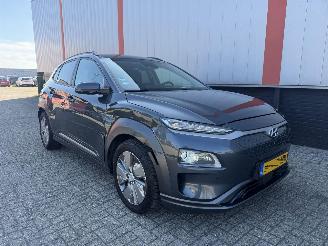  Hyundai Kona EV Premium Sky 64 kWh 2020/1