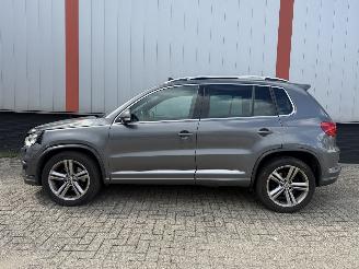 Volkswagen Tiguan 1.4 TSI R LINE NAP PANO picture 26