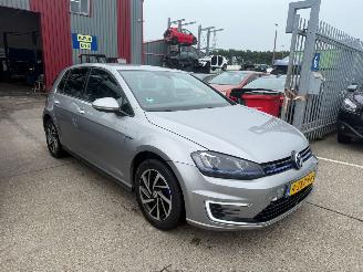 Schadeauto Volkswagen Golf 1.4 GTE TSI 2015/2