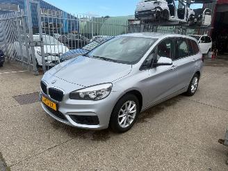 Voiture accidenté BMW 2-serie Gran tourer 216d luxury 2016/3