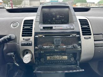 Toyota Prius 1.5 VVT-i picture 10