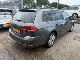 Volkswagen Golf 1.6 TDI / DSG / picture 4