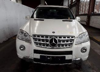 škoda osobní automobily Mercedes ML 350CDI 300CDI AMG AUTOMAAT 160000KM  FACELIFT 2011/9