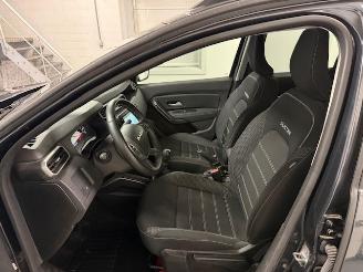Dacia Duster // NUR 27000 KM // picture 11