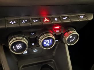 Dacia Duster // NUR 27000 KM // picture 19