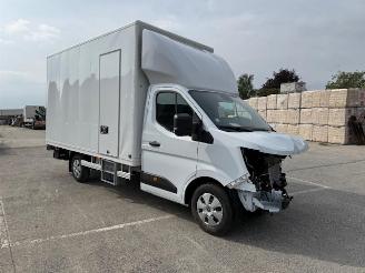 Coche accidentado Renault Master // 1200 KM // 2025/12