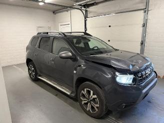 uszkodzony samochody osobowe Dacia Duster  2023/2
