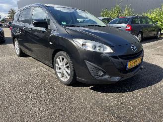 Vaurioauto  passenger cars Mazda 5 2.0 110kw 7p 2011/7