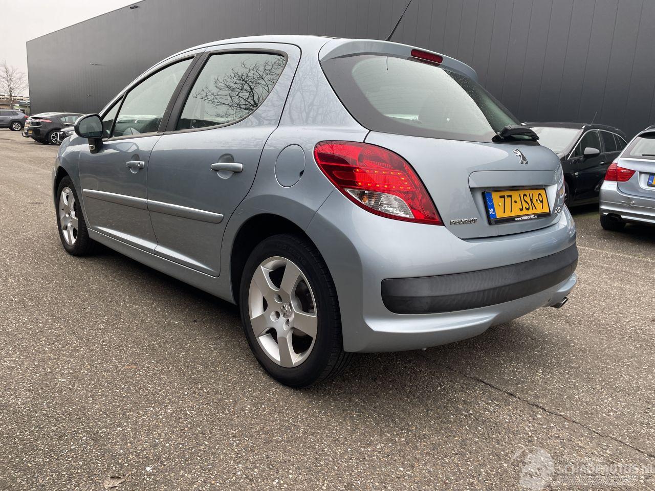 Peugeot 207 1.6 5drs