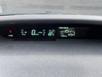 Toyota Prius 1.8 plug in hybrid picture 18