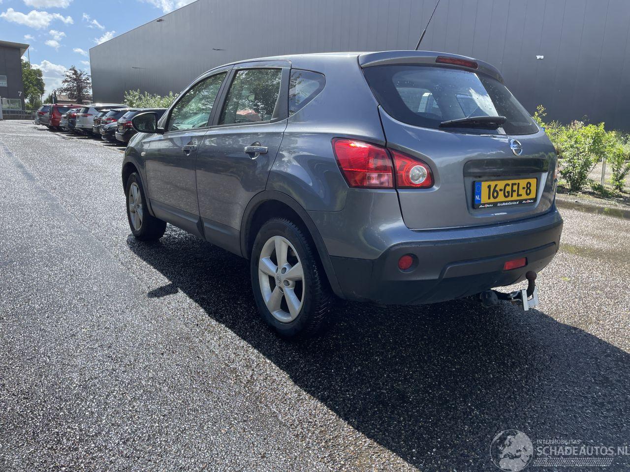 Nissan Qashqai 2.0 104kw
