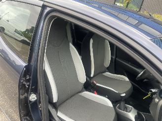 Toyota Aygo 5drs xplay picture 14