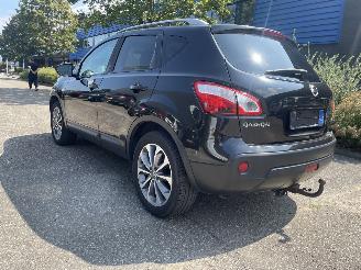 Damaged car Nissan Qashqai 2.0 dci Aut. Awd 2010/6