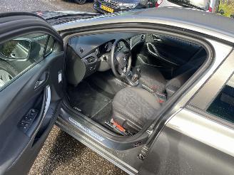 Opel Astra 77kw 5drs picture 9