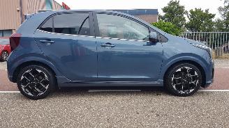 krockskadad bil auto Kia Picanto GT-LINE 2025/1