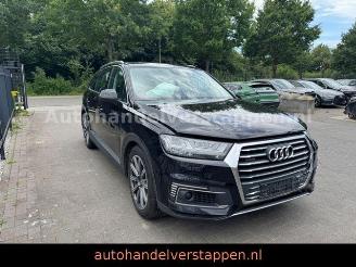 Vaurioauto  passenger cars Audi Q7 3.0 TDI E-tron Quattro Bose 2017/2