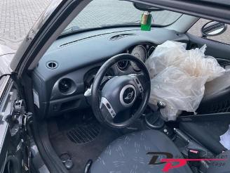 Mini Mini Mini One/Cooper (R50), Hatchback, 2001 / 2007 1.6 16V One picture 9