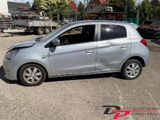 Mitsubishi Space-star Space Star (A0), Hatchback, 2012 1.0 12V picture 2