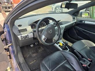 Opel Astra Astra H GTC (L08), Hatchback 3-drs, 2005 / 2011 1.8 16V picture 8