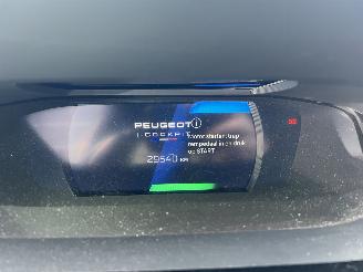 Peugeot 308 SW 1.6 Plug-in Hybrid GT 180 picture 22