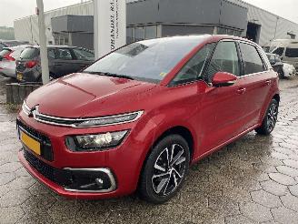 Damaged car Citroën C4 SPACETOURER 1.2T 130PK Shine 2018/12
