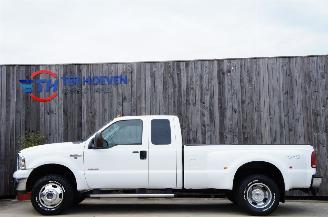 Damaged car Ford  F350 Super Duty Power Stroke 4X4 Koppelschotel 239KW 2005/12