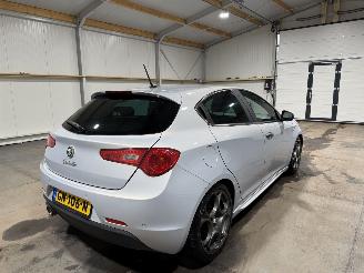 Alfa Romeo Giulietta 1.6 JTDM 77kW Navi Airco Exclusive picture 5