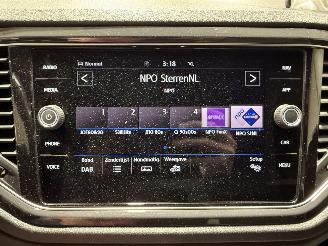 Volkswagen T-Roc 1.5TSI 110kW Automaat Sport Business R picture 37