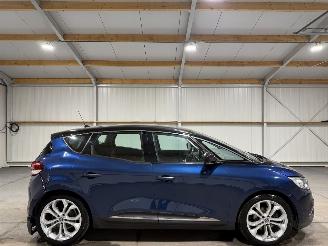 krockskadad bil auto Renault Scenic 1.2TCe 85kW ZEN 2018/7