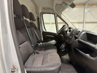 Peugeot Boxer 330 2.2BlueHDI 103kW L2H2 Premium picture 23