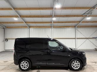 krockskadad bil bedrijf Ford Transit Courier Van 1.0 EcoBoost 92kW Automaat Limited 2024/8