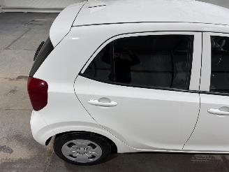 Kia Picanto 1.0MPi 49kW ComfortPlusline picture 18