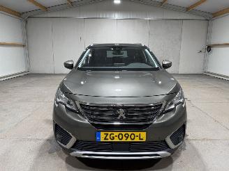 Peugeot 5008 1.2PT 96kW Clima Allure picture 4