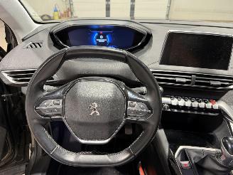 Peugeot 5008 1.2PT 96kW Clima Allure picture 20