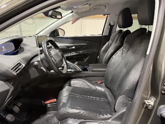 Peugeot 5008 1.2PT 96kW Clima Allure picture 19