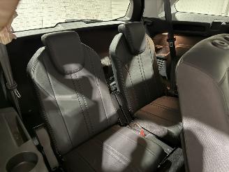 Peugeot 5008 1.2PT 96kW Clima Allure picture 28
