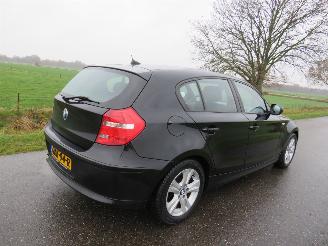 damaged passenger cars BMW 1-serie 116 2.0 122pk 5drs Business Line 2011  Airco Navigatie   216.000km topstaat 2011/9