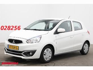 Vaurioauto  passenger cars Mitsubishi Space-star 1.0 Cool+ Airco 25.604 km! 2019/3