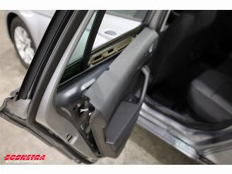 Volkswagen Passat Variant 2.0 TDI DSG Business Navi Clima Cruise Camera SHZ AHK 40.799 km! picture 7