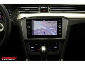 Volkswagen Passat Variant 2.0 TDI DSG Business Navi Clima Cruise Camera SHZ AHK 40.799 km! picture 16