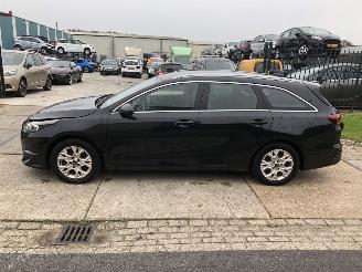 Unfallwagen Kia Ceed Combi 1.0tgdi 88kW 2022/2