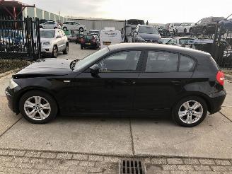 škoda osobní automobily BMW 1-serie 116i 5 drs 2.0 E5 2011/3