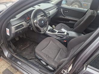 BMW 3-serie 320I picture 10