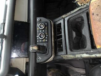 Land Rover Defender D300 X DYNAMIC picture 23