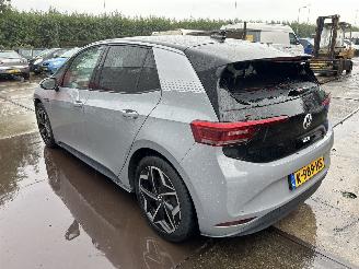 damaged passenger cars Volkswagen ID.3 FIRST PLUS 58KW 2020/12