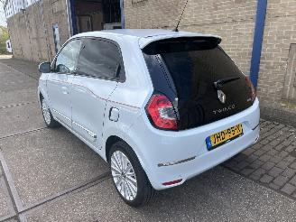 uszkodzony samochody osobowe Renault Twingo R80 SERIE LIMITEE VIBES 2020/12